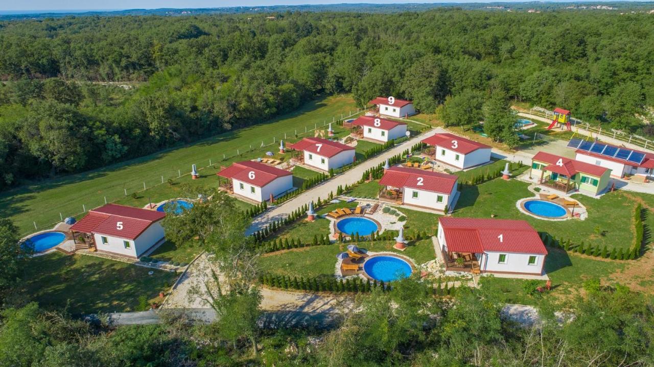 Holiday Park Village Jelovci Kringa エクステリア 写真