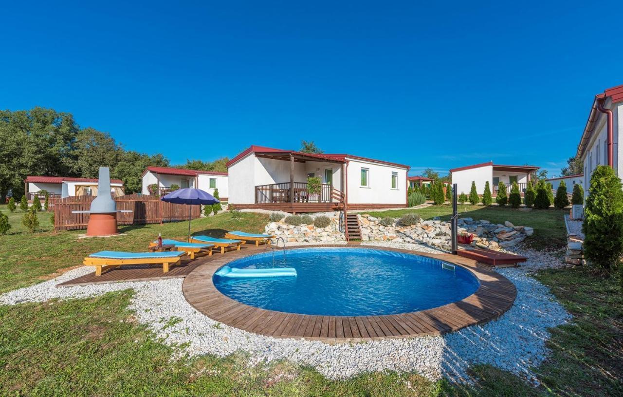 Holiday Park Village Jelovci Kringa エクステリア 写真