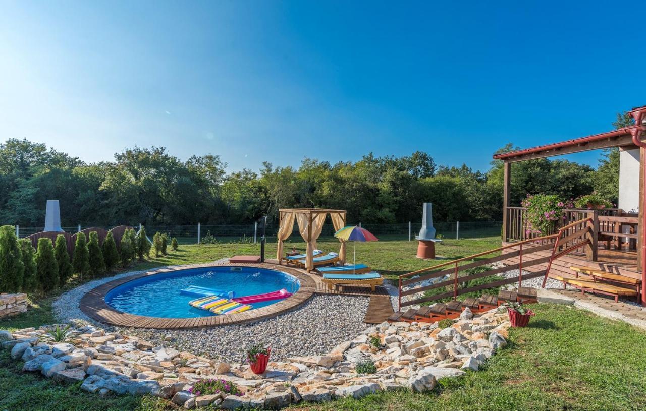Holiday Park Village Jelovci Kringa エクステリア 写真